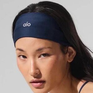NWT ALO Yoga Navy Headband